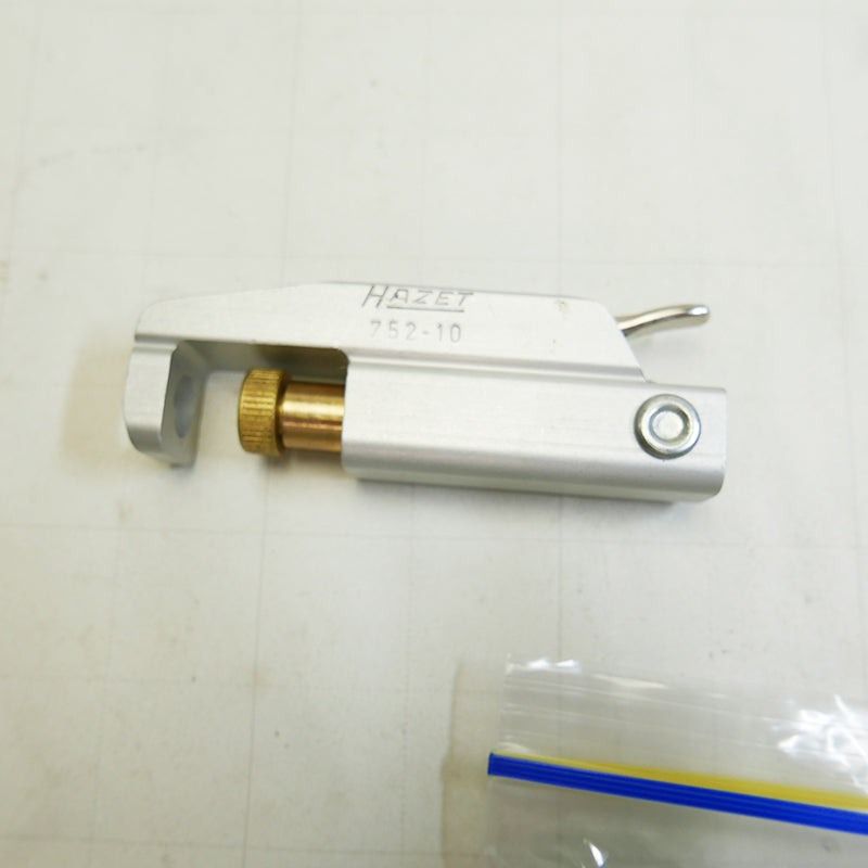 752-10 マイクログリッププライヤー